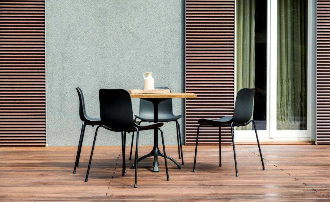 Стул от фабрики Norr11 модель Langue Stack 