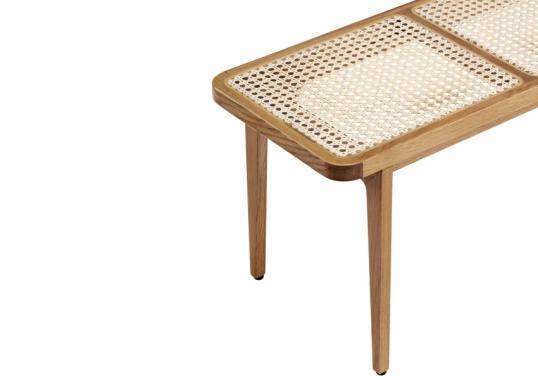 Банкетка от фабрики Norr11 модель Le Roi Bench 