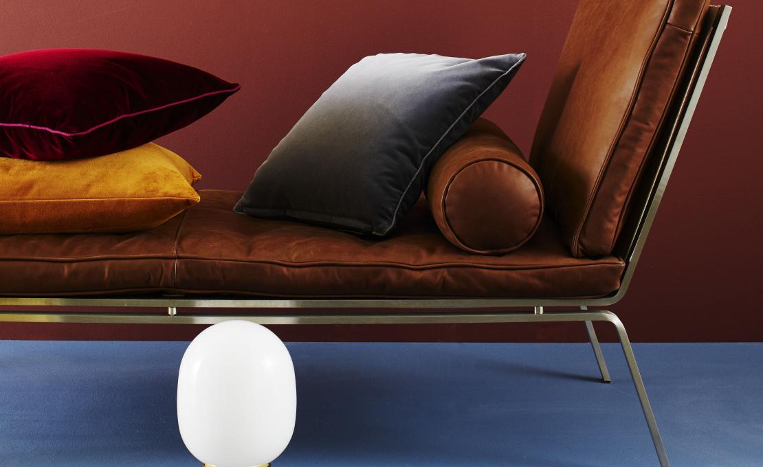 Шезлонг от фабрики Norr11 модель Man Chaise Lounge