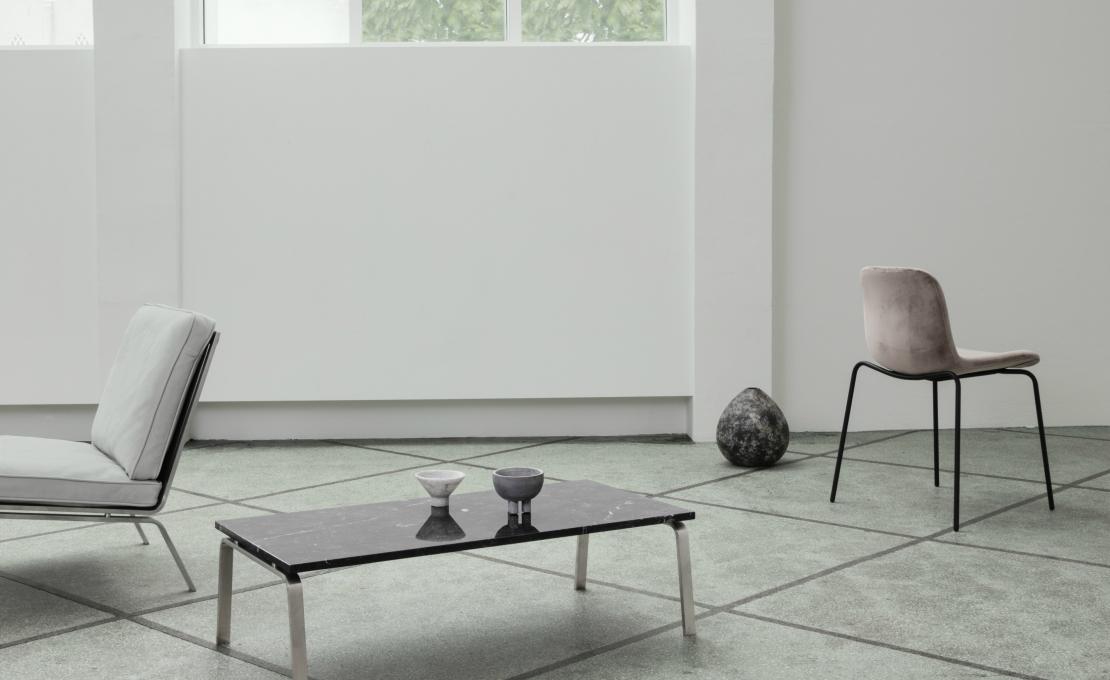 Кресло от фабрики Norr11 модель Man Lounge Arm