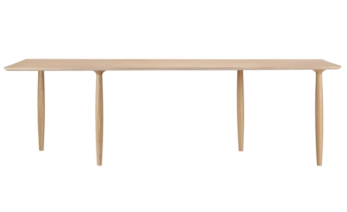 Стол от фабрики Norr11 модель Oku Dining Table 