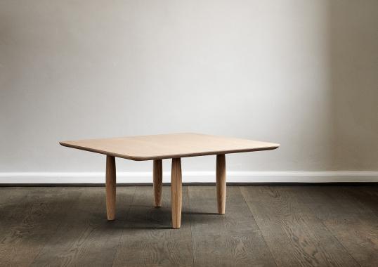 Журнальный столик от фабрики Norr11 модель Oku 