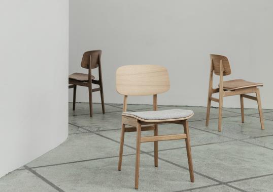 Стул от фабрики Norr11 модель NY11 Dining SeatUpholstered