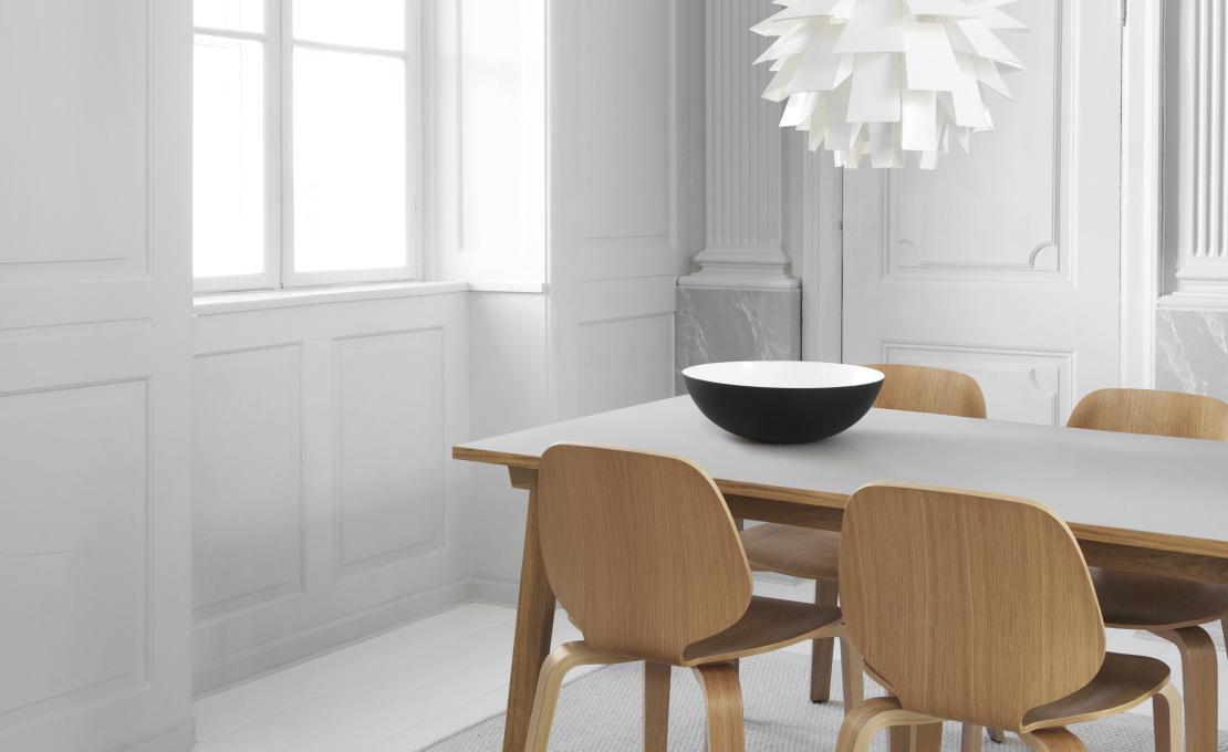 Стол от фабрики Normann Copenhagen модель 6030 Slice Linoleum Table