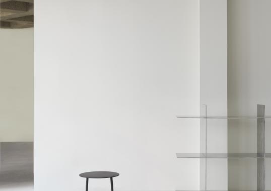 Журнальный столик от фабрики Normann Copenhagen модель 60252 Stock Side Table