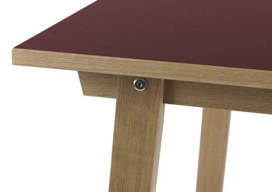 Стол от фабрики Normann Copenhagen модель 6030 Slice Linoleum Table