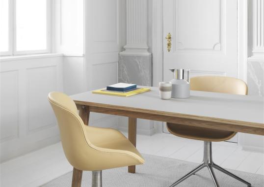 Стол от фабрики Normann Copenhagen модель 6030 Slice Linoleum Table