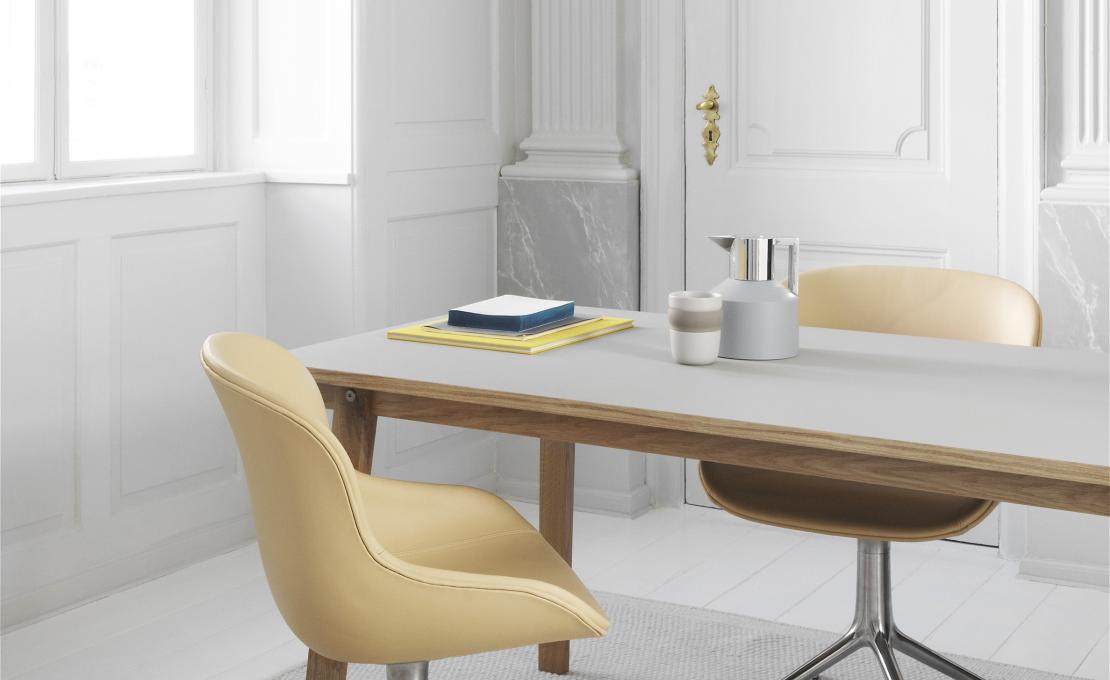 Стол от фабрики Normann Copenhagen модель 6030 Slice Linoleum Table