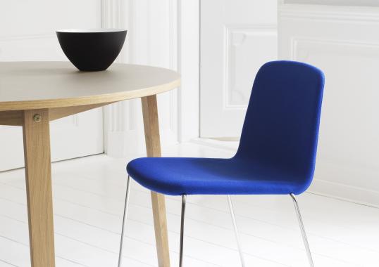 Стол от фабрики Normann Copenhagen модель 6030 Slice Linoleum Table