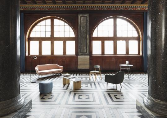 Журнальный столик от фабрики Normann Copenhagen модель Solid -602250