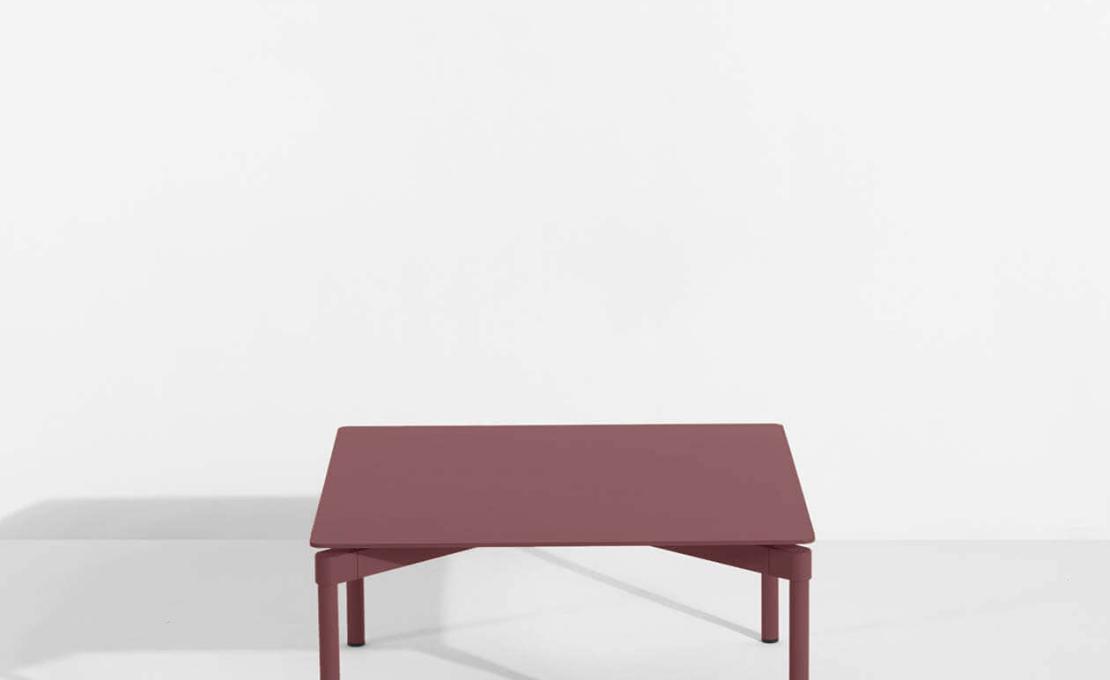 Уличный стол от фабрики Petite Friture модель M08109