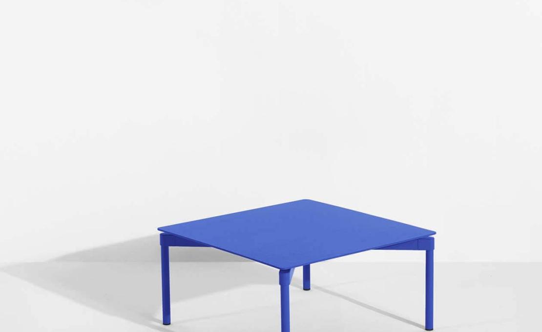 Уличный стол от фабрики Petite Friture модель M08109