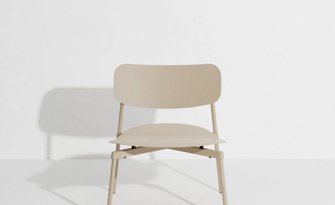 Уличный стул от фабрики Petite Friture модель M08103