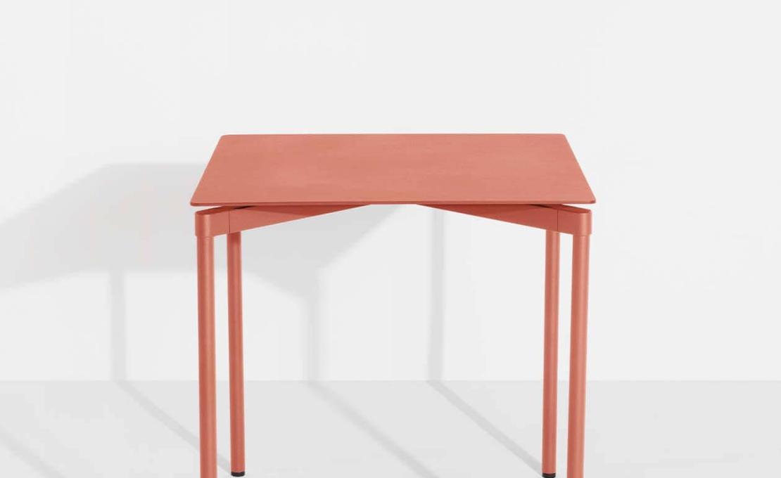 Уличный стол от фабрики Petite Friture модель Fromme Table