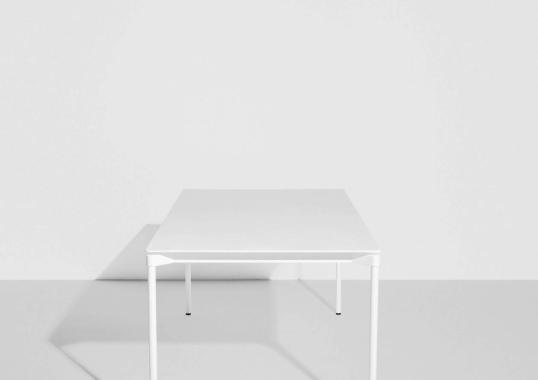 Уличный стол от фабрики Petite Friture модель Fromme Table