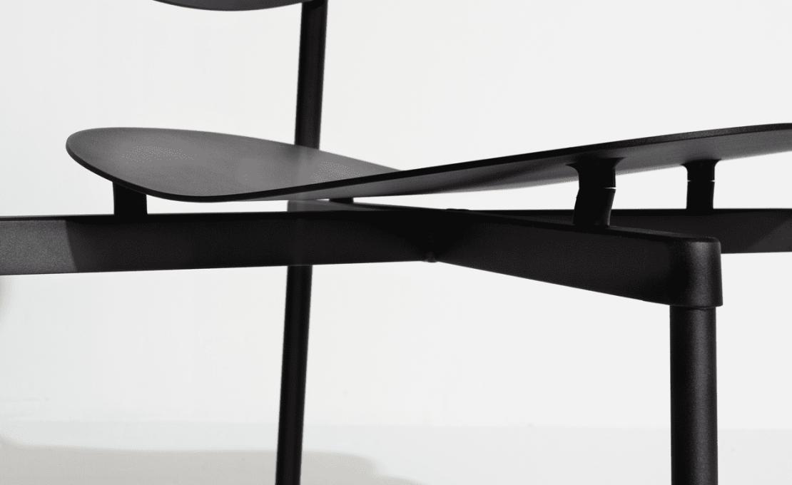 Уличный стул от фабрики Petite Friture модель M08103