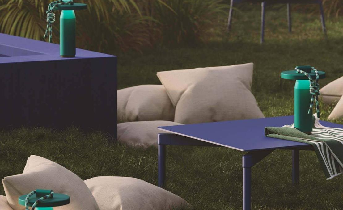 Уличный стол от фабрики Petite Friture модель M08109