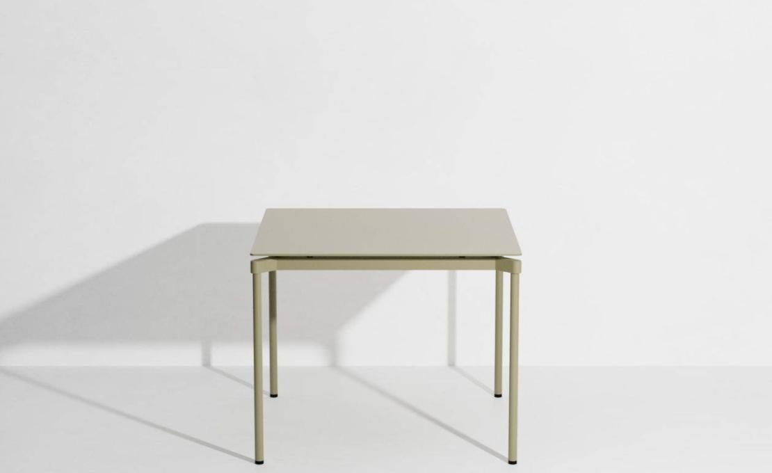 Уличный стол от фабрики Petite Friture модель Fromme Table