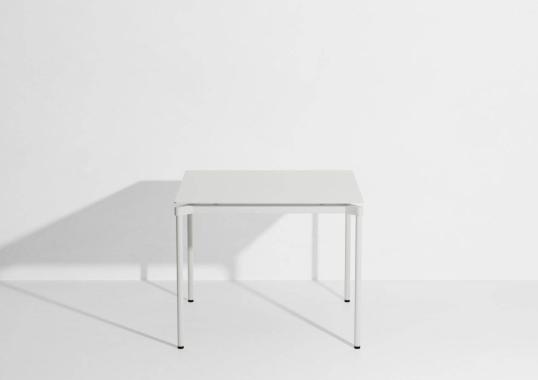 Уличный стол от фабрики Petite Friture модель Fromme Table