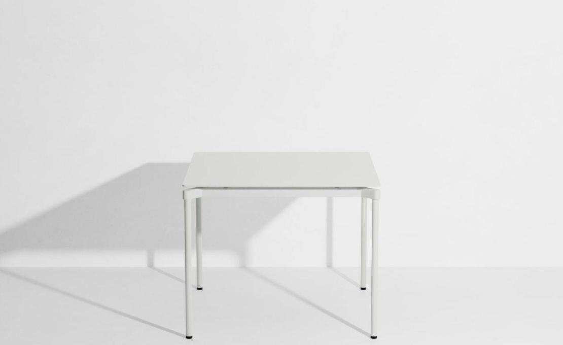 Уличный стол от фабрики Petite Friture модель Fromme Table