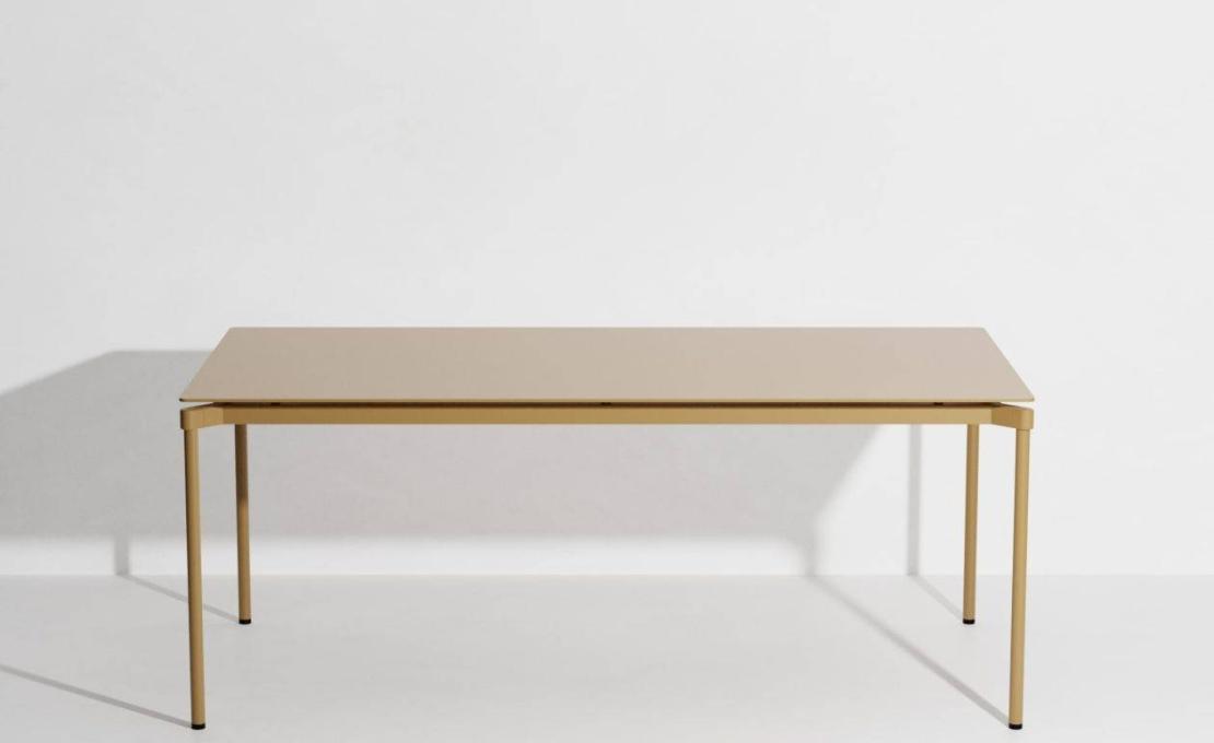 Уличный стол от фабрики Petite Friture модель Fromme Table