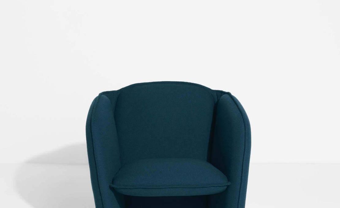 Кресло от фабрики Petite Friture модель M088020