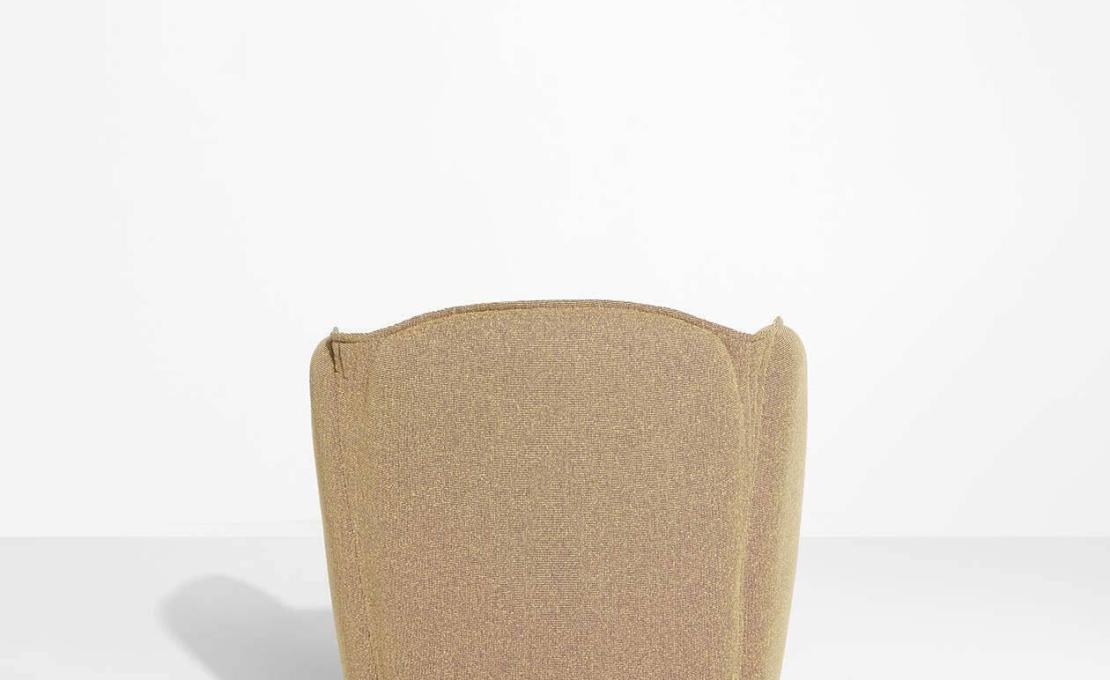 Кресло от фабрики Petite Friture модель M088020