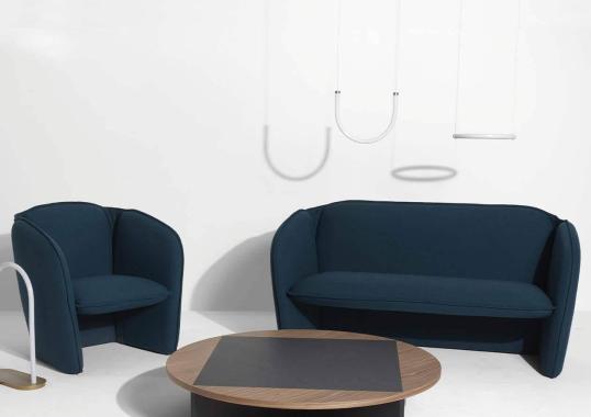 Кресло от фабрики Petite Friture модель M088020