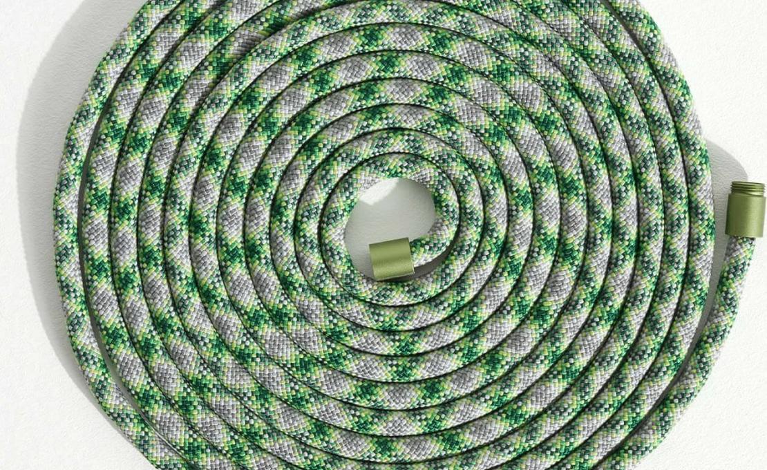 Настольная лампа от фабрики Petite Friture модель L0860