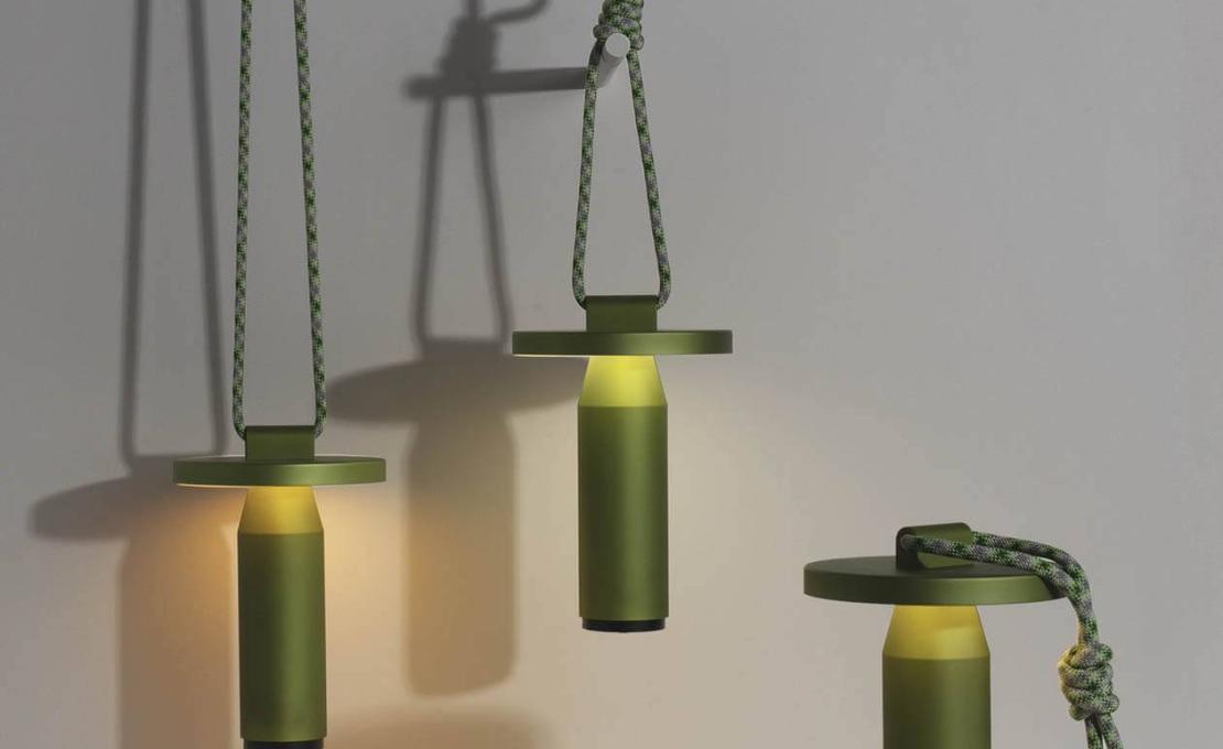 Настольная лампа от фабрики Petite Friture модель L0860