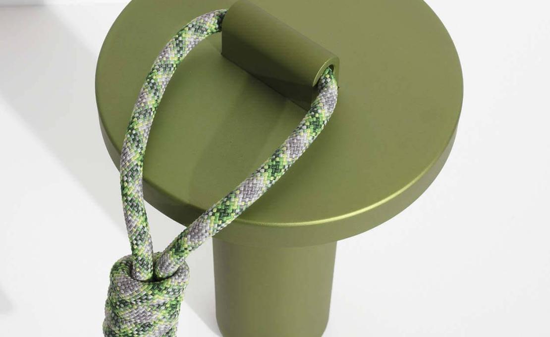 Настольная лампа от фабрики Petite Friture модель L0860