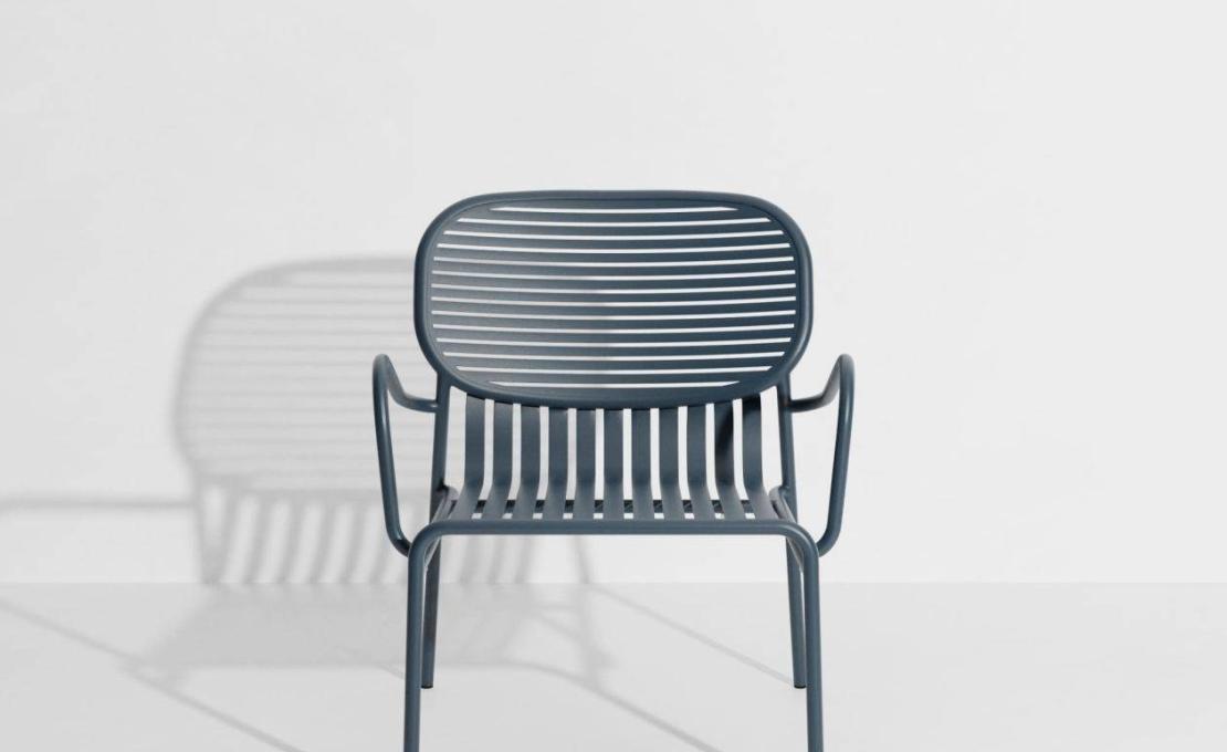 Уличное кресло от фабрики Petite Friture модель M07418