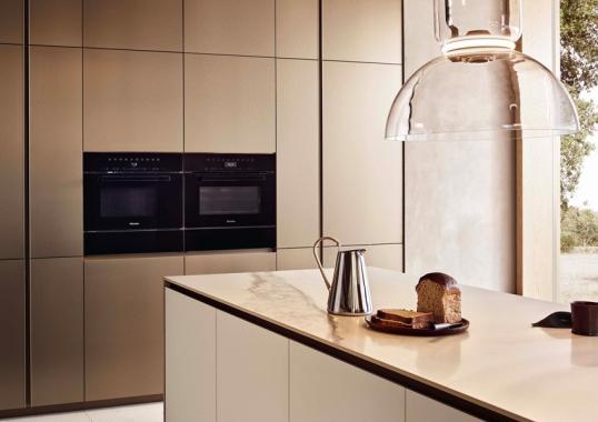 Кухни от фабрики Poliform модель ALEA PRO KITCHEN