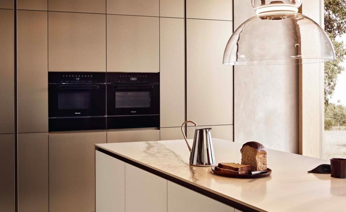 Кухни от фабрики Poliform модель ALEA PRO KITCHEN