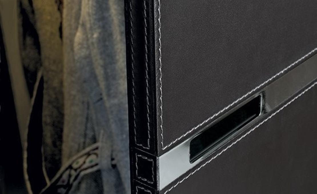 Шкафы от фабрики Poliform модель Bangkok Wardrobe