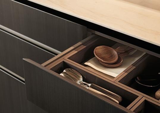 Кухни от фабрики Poliform модель ARTEX PRO KITCHEN