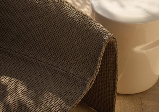 Уличный стол от фабрики Poliform модель AZTA036RZ