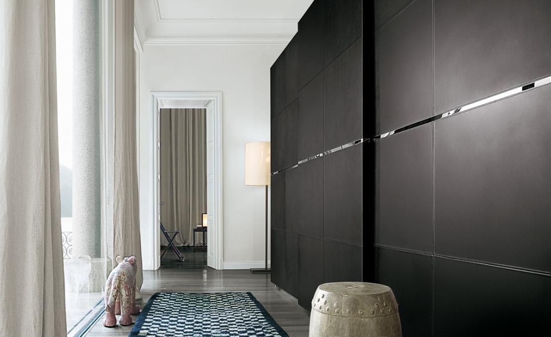 Шкафы от фабрики Poliform модель Bangkok Wardrobe