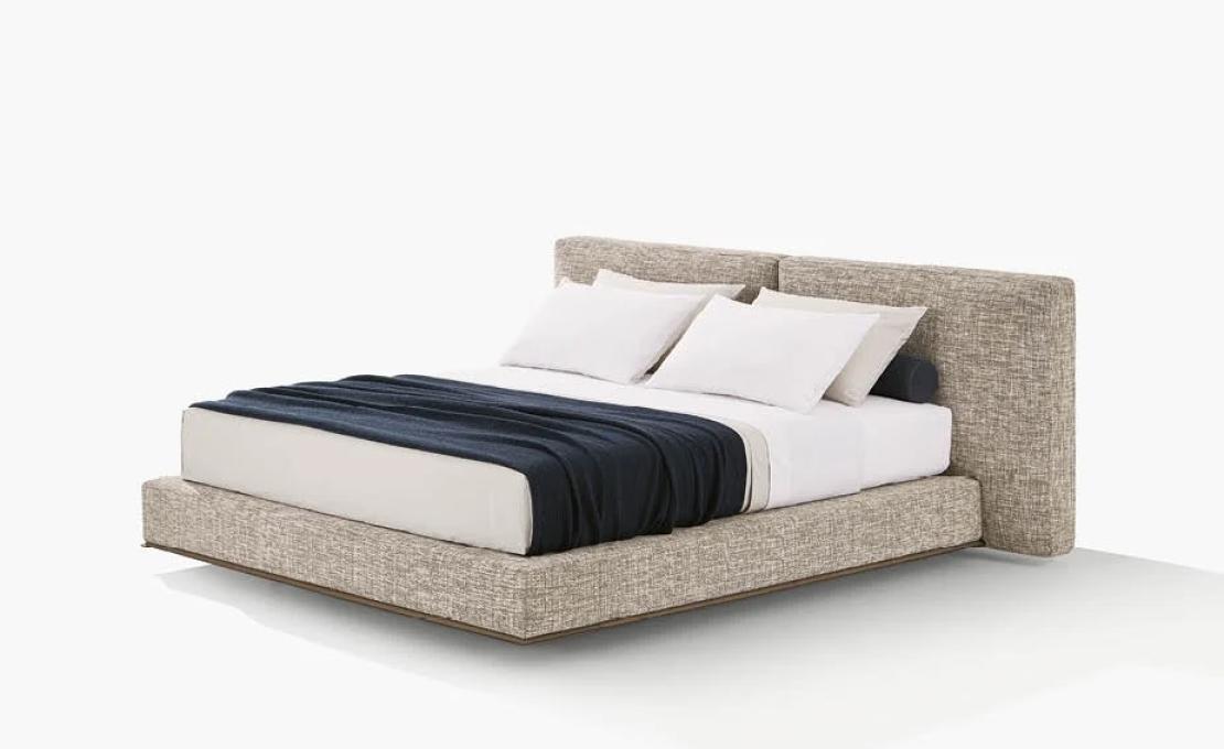 Кровать от фабрики Poliform модель BRERA BED