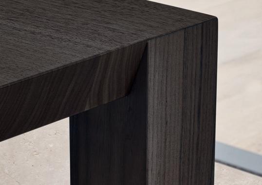 Стол от фабрики Poliform модель Blade Table Poliform