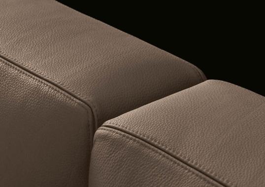 Кровать от фабрики Poliform модель BRERA BED