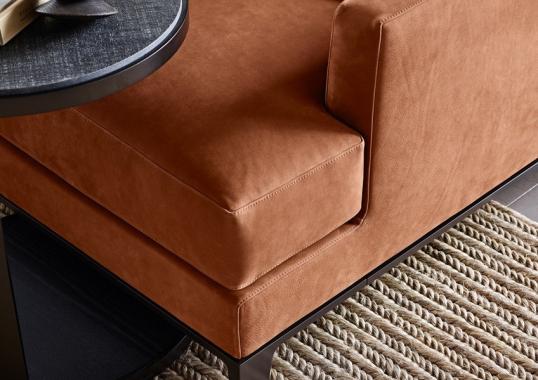 Диван от фабрики Poliform модель Bellport Sofa