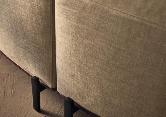 Диван от фабрики Poliform модель Brera Sofa