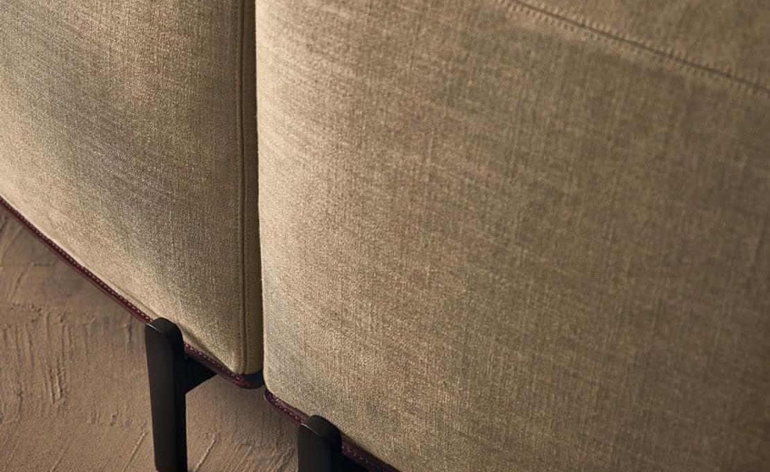 Диван от фабрики Poliform модель Brera Sofa