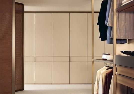 Шкафы от фабрики Poliform модель Cover Wardrobe