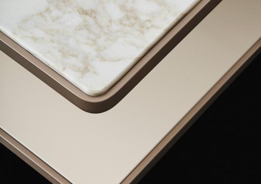 Журнальный столик от фабрики Poliform модель Creek 