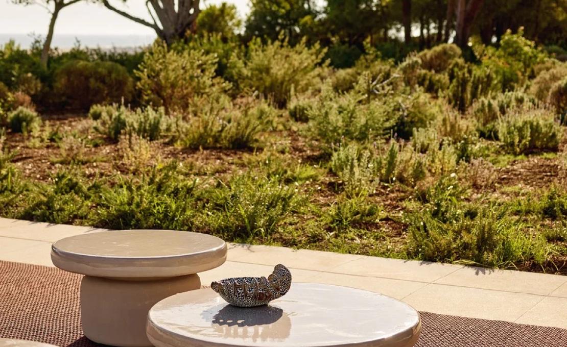 Уличный стол от фабрики Poliform модель CREW 