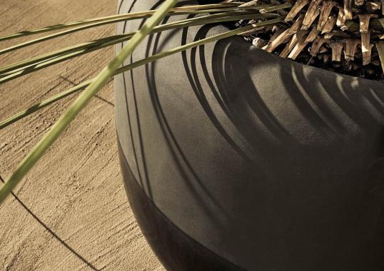 Вазы от фабрики Poliform модель CREW VASE