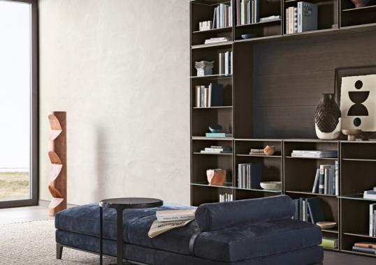 Журнальный столик от фабрики Poliform модель Creek 