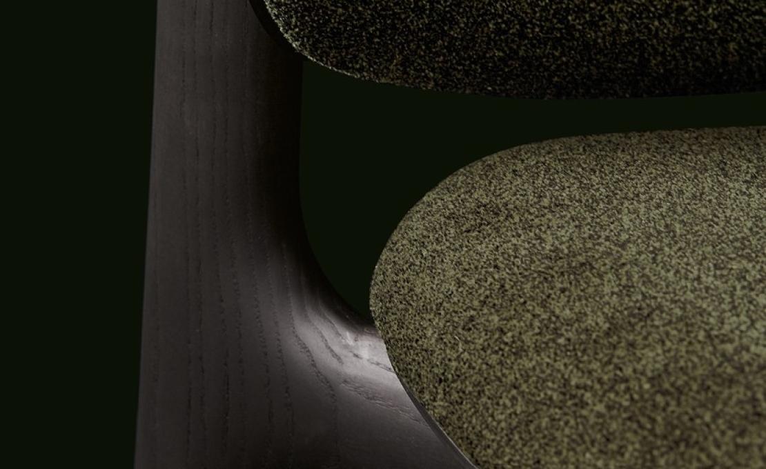 Кресло от фабрики Poliform модель Curve Arm 